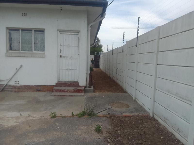 Commercial Property for Sale in Parow Valley Western Cape